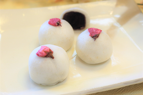 季節の上用饅頭「さくら」