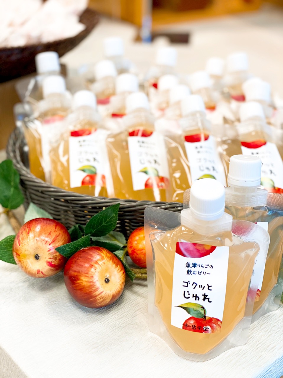 飲むゼリー　ゴクッとじゅれ